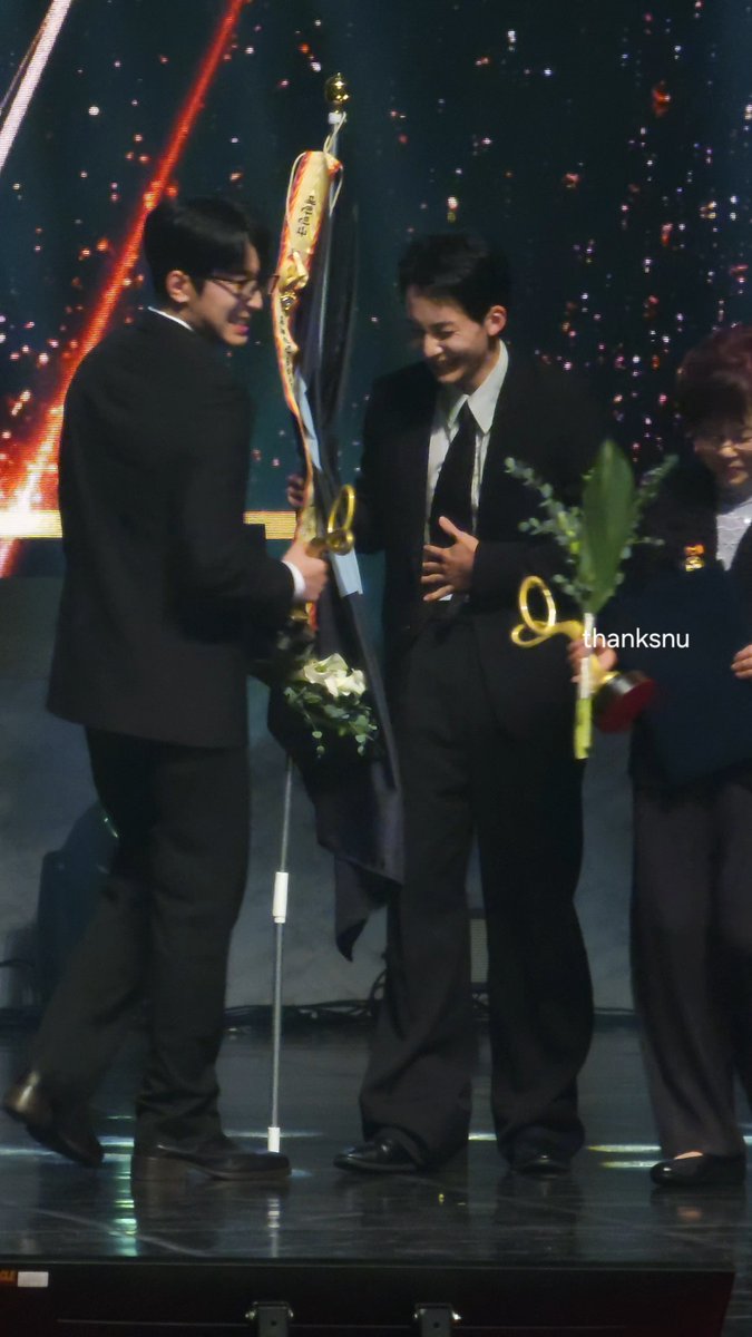 개귀엽다ㅋㅋㅋㅋㅋㅋㅋㅋㅋㅋㅋㅋㅋㅋ

251023 원우