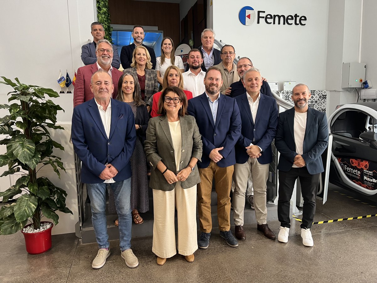 Femete's tweet photo. 📣La #CREM (@Femete y @FEMEPA_LP) alerta de la falta de personal cualificado y del absentismo laboral en #Canarias. Prioriza un #PlanRenove de electrodomésticos por la sostenibilidad y el ahorro energético. Impulsa el #Gaming, el sector #Aeroespacial y la #EconomíaAzul 🤝 https://t.co/qPq6kzKgfu