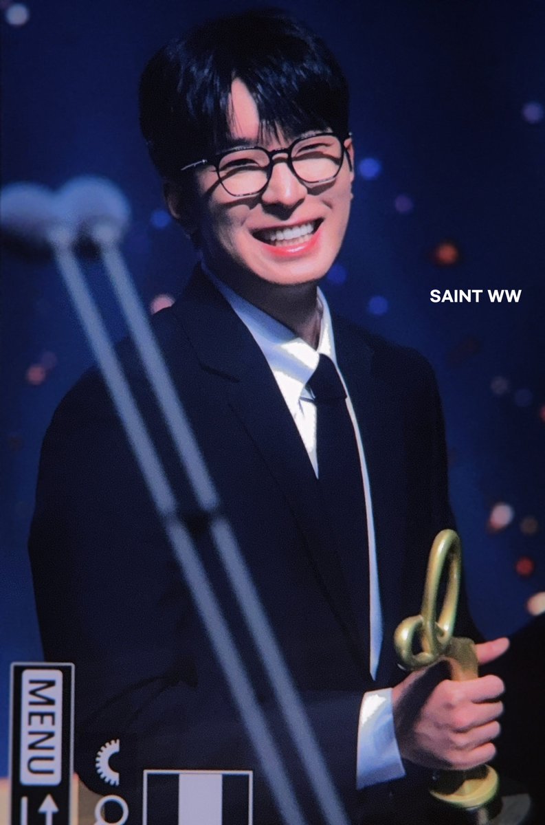 원우😺SAINT 세인트 tweet media