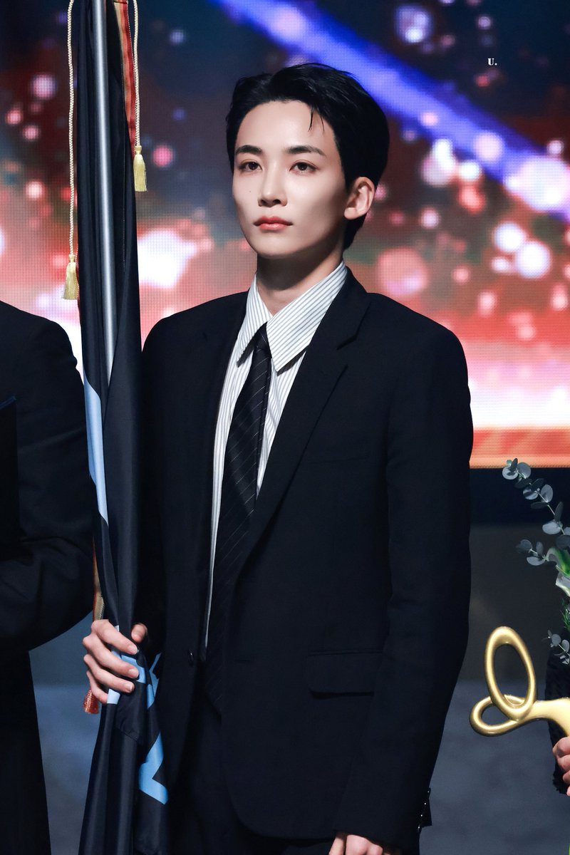 𝐔.🌼 tweet media