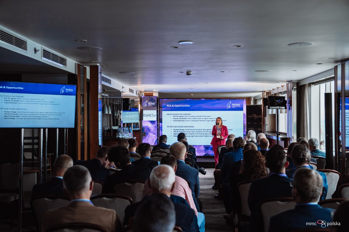 FinTechDigital's tweet image. 💫 Rozpoczynamy 18. Fintech &amp;amp; Digital Congress #DisruptiveTrends Edition!

Wydarzenie zainaugurowali Przewodniczący Rady Programowej: Marcin Petrykowski, CEO &amp;amp; Senior Advisor Finance and Technology oraz Paulina Skrzypińska, Chief Innovation Officer, BNP Paribas Bank Polska.