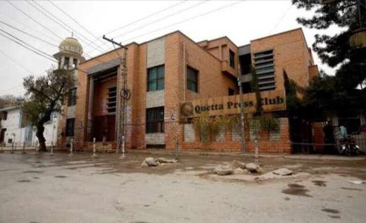 برشور ڈیولپمنٹ فورم کے چئیرمین امین اللہ کاکڑ نے کابینہ اور جنرل باڈی  اجلاس 2 نومبر بروز اتوار طلب کرلیا ہے تمام ممبران بروقت شرکت یقینی بنائے ۔ 
تاریخ: 2 نومبر بروز اتوار
کابینہ اجلاس : 12 بجے 
جنرل باڈی اجلاس : 2 بجے 
بمقام : کوئٹہ پریس کلب