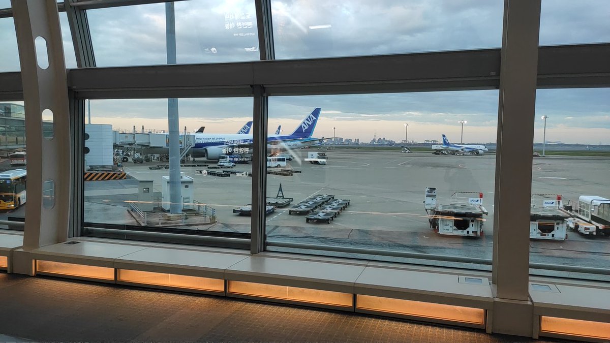 HasukeChannel's tweet image. Well I am in Japan again... for the 11th time.

Why? For Hololive of course.
This time for a certain "angelic" devil. 👾

Let's see if I can find the motivation to post photos this time XD