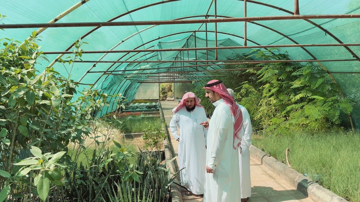 BALADiA_SHAMLY's tweet photo. #شراكة_مجتمعية |

قام سعادة رئيس #رابطة_الشملي_البيئية الأستاذ عبدالله المسعد بزيارة لمشتل بلدية الشملي، وكان في استقباله سعادة رئيس البلدية م/عبدالله عواد الشمري.
تم خلال الزيارة بحث سُبل التعاون المشترك بين الرابطة والبلدية لتعزيز الغطاء النباتي والمحافظة على البيئة في #الشملي. https://t.co/s7S7rf1bZ6