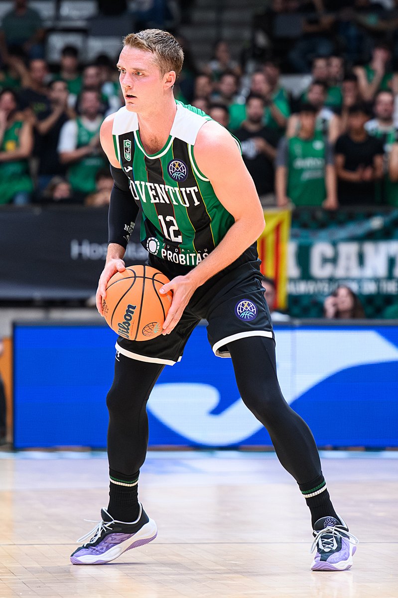🧐 Un petit repàs del ➕/➖ dels darrers dos partits de <a href="/ludde12/">Ludde Håkanson</a> 

🆚 <a href="/bilbaobasket/">Surne Bilbao Basket 😎</a> +43 en 22 minuts
🆚 <a href="/BsBasketbol/">Bursaspor Basketbol</a> +26 en 21 minuts

No està malament, Ludde 🤪

#CityOfBadalona