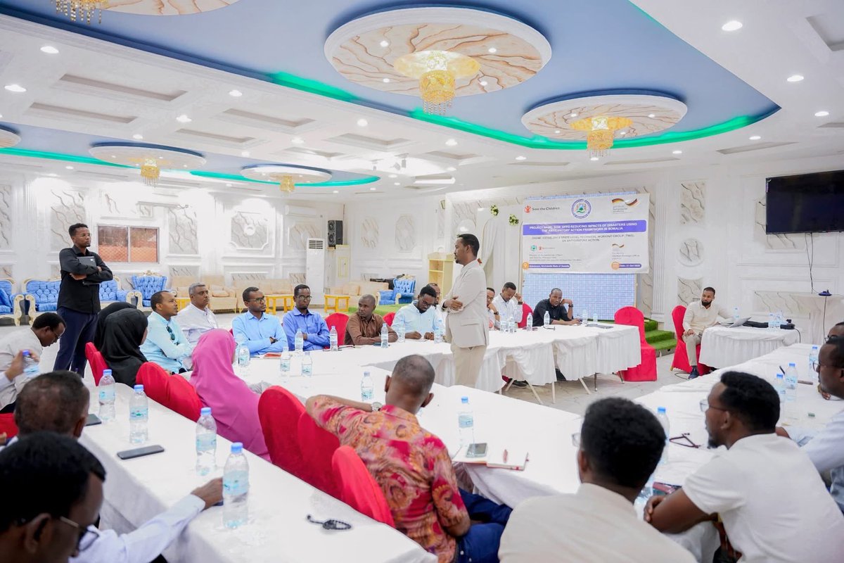 DFSSomalia's tweet photo. In Beledweyne we participated a high-level meeting led by the Ministry of Humanitarian and Disaster Management, Hirshabelle State.
Theme: to establish a State-Level Technical Working Group (TWG) on Anticipatory Action. https://t.co/n3B7vQksmu