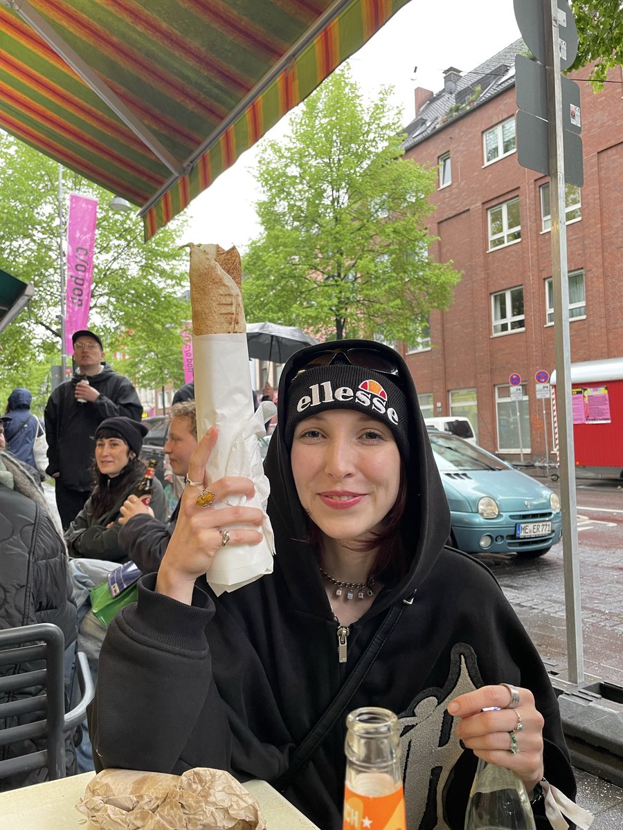 juls tweet media