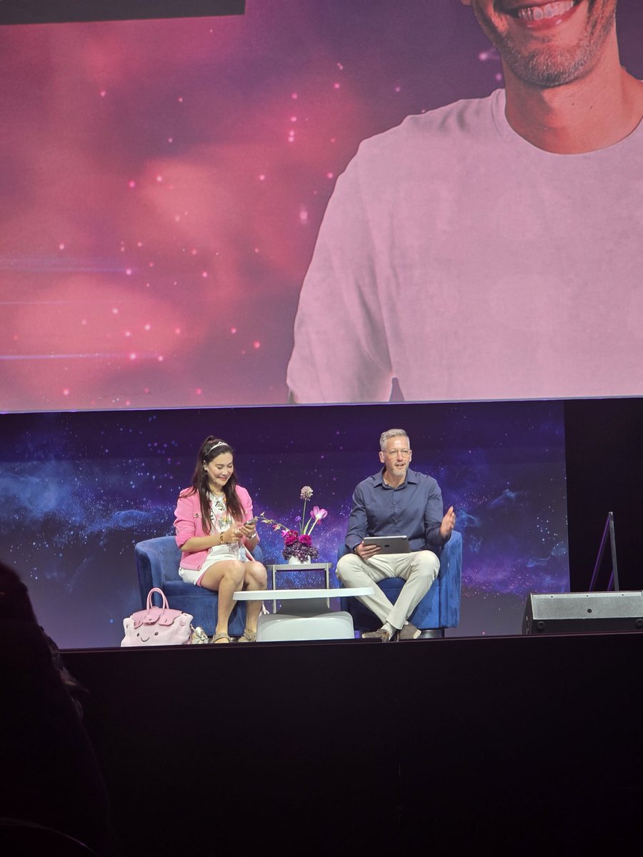 Lyn Maja tweet media