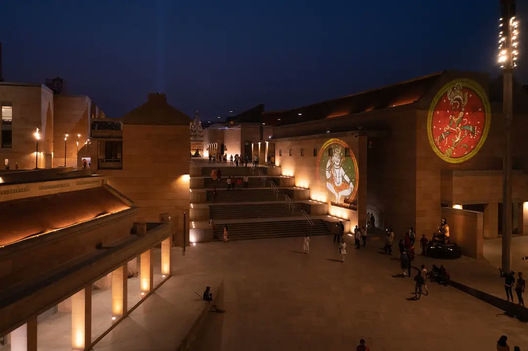 gemsofbabus_'s tweet image. The entire city of Kashi thrives because of the tourism industry created by this corridor.
The Kashi Vishwanath Corridor has boosted Uttar Pradesh’s economy by ₹1.25 lakh crore in less than 4 years.
So yes, this beautification has created jobs in Kashi.