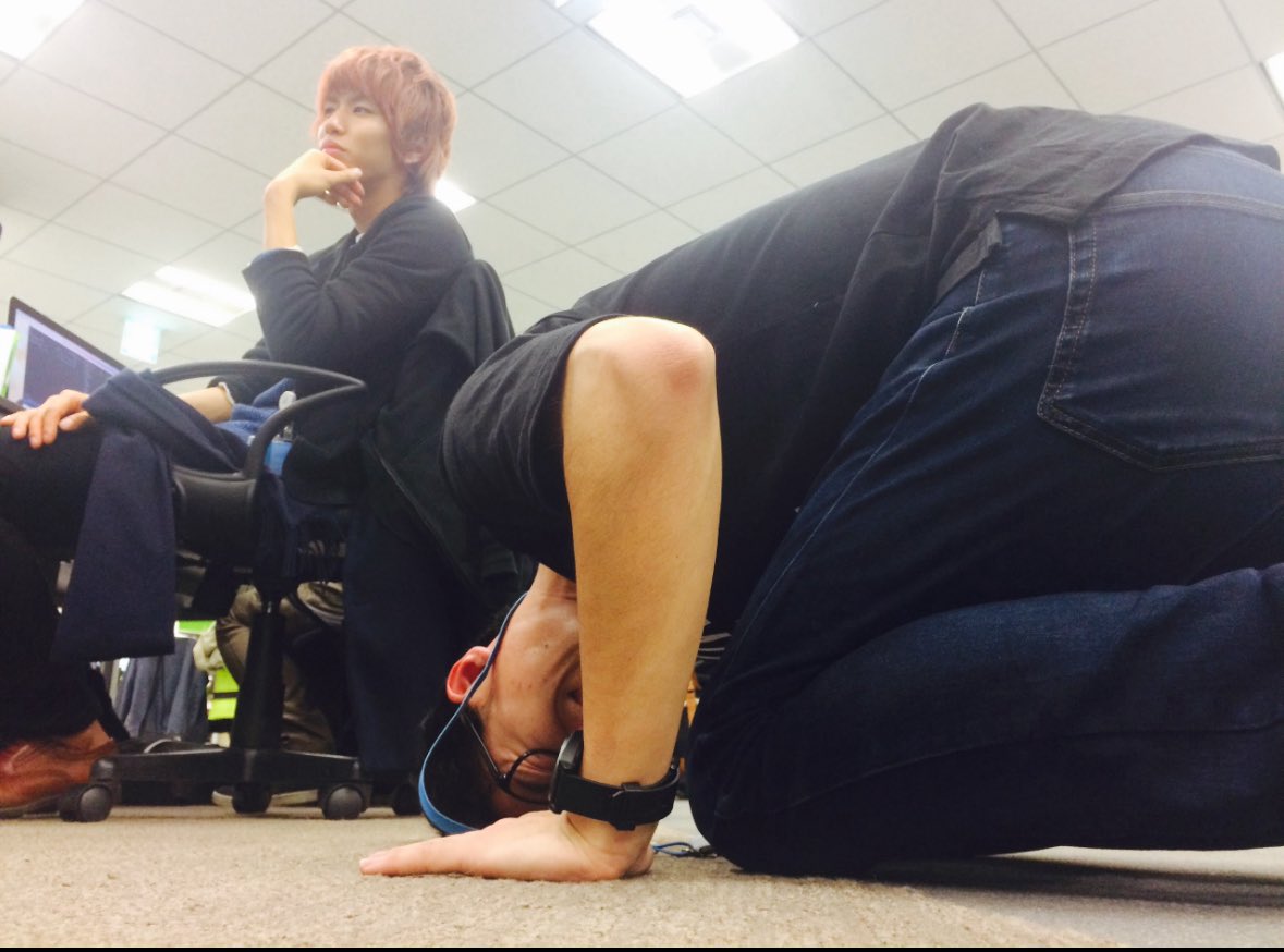 ちょ笑 この人と長い付き合いだけど マシな写真ひとつもないwww