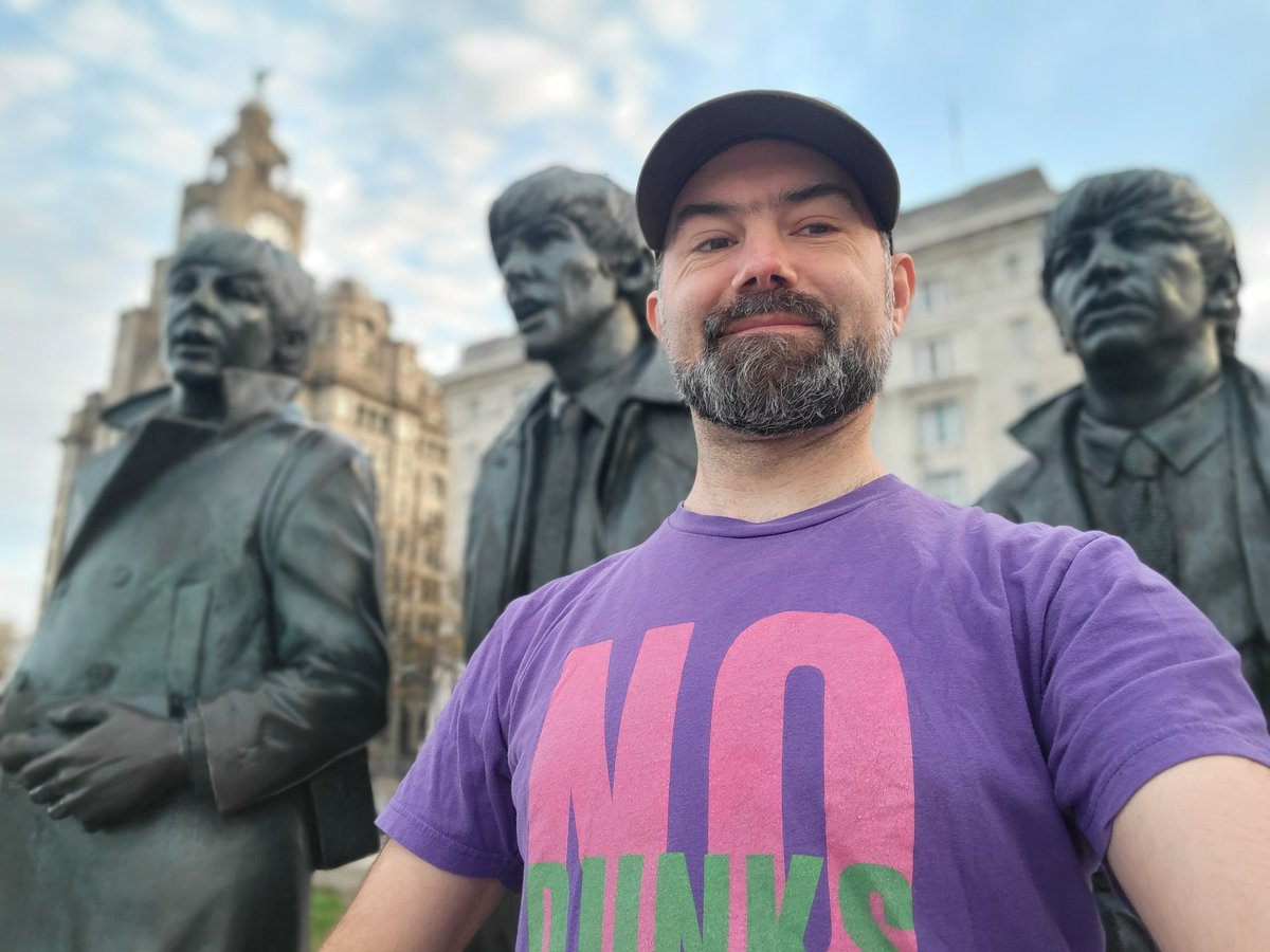 MasterCheev's tweet image. Beantown Boy in Liverpool!