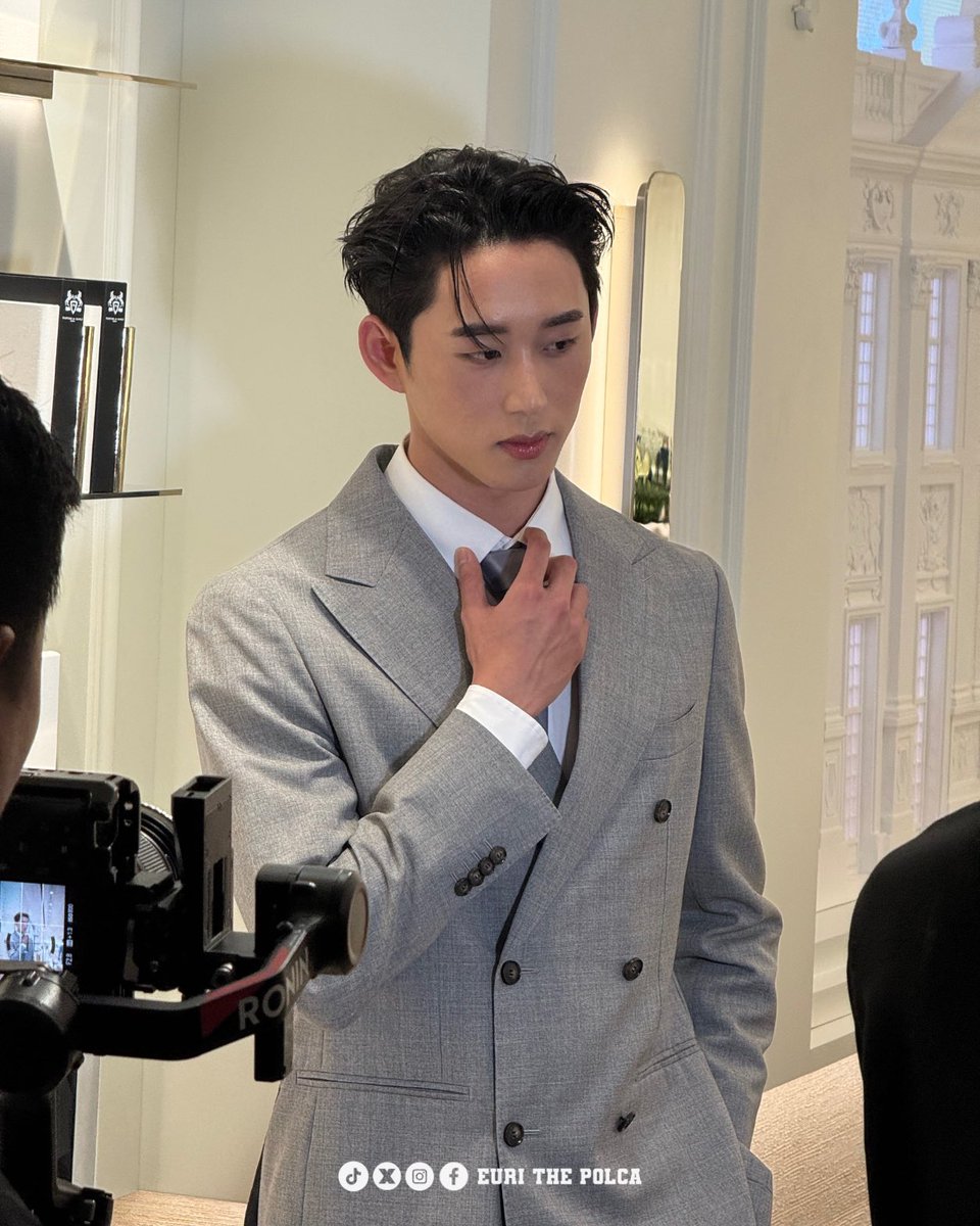 EuriThePolca's tweet photo. Let’s talk about FACE CARD!!!

#ParfumsdeMarlyPHxWilliamEst #ParfumsdeMarly #WilliamEst https://t.co/RTPGvn1Sl6