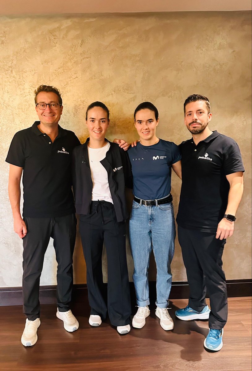 Podoactiva's tweet image. Javier Alfaro y Antonio Gómez acompañaron al @movistar 🚴‍♂️ en su pretemporada, realizando estudios biomecánicos y ajustando #plantillas personalizadas.

Objetivo: prevenir #lesiones y optimizar el rendimiento.

Orgullosos de ser su proveedor oficial de #podología y #biomecánica.