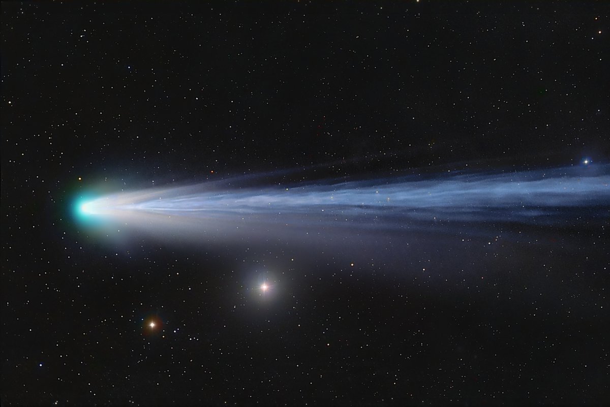 The comet is now entering the inner region of the sun where its ion tail is highly active. Comet C/2025 A6 Lemmon 2025-10-22 17.45 UT Michael Jäger Gerald Rhemann