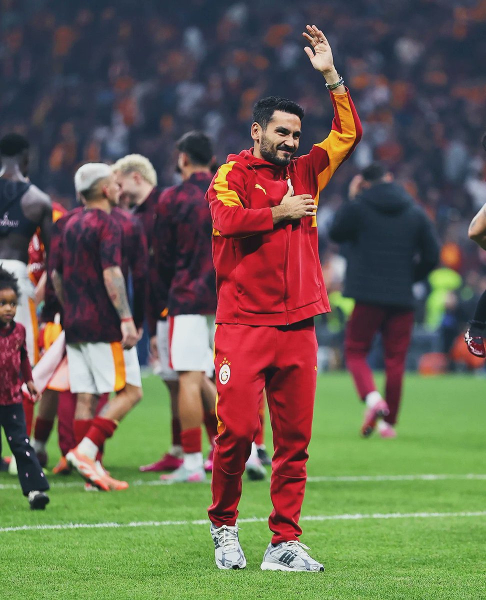 İlkay Gündoğan sahalardan en az 3 hafta uzak kalacak. (Sergen Dağ)