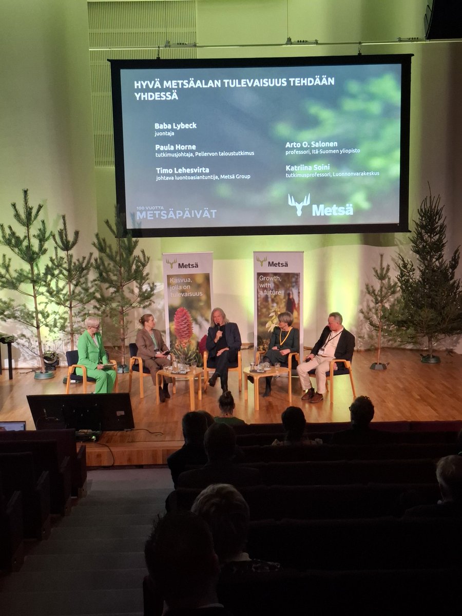 metsateollisuus's tweet photo. Luonnon tilan parantaminen ja taloudellinen hyöty on mahdollista yhdistää uskoivat #MetsaGroup paneelin jäsenet #metsäpäivät tapahtumassa.
#metsäteollisuus #metsät https://t.co/YQP1zVA9li
