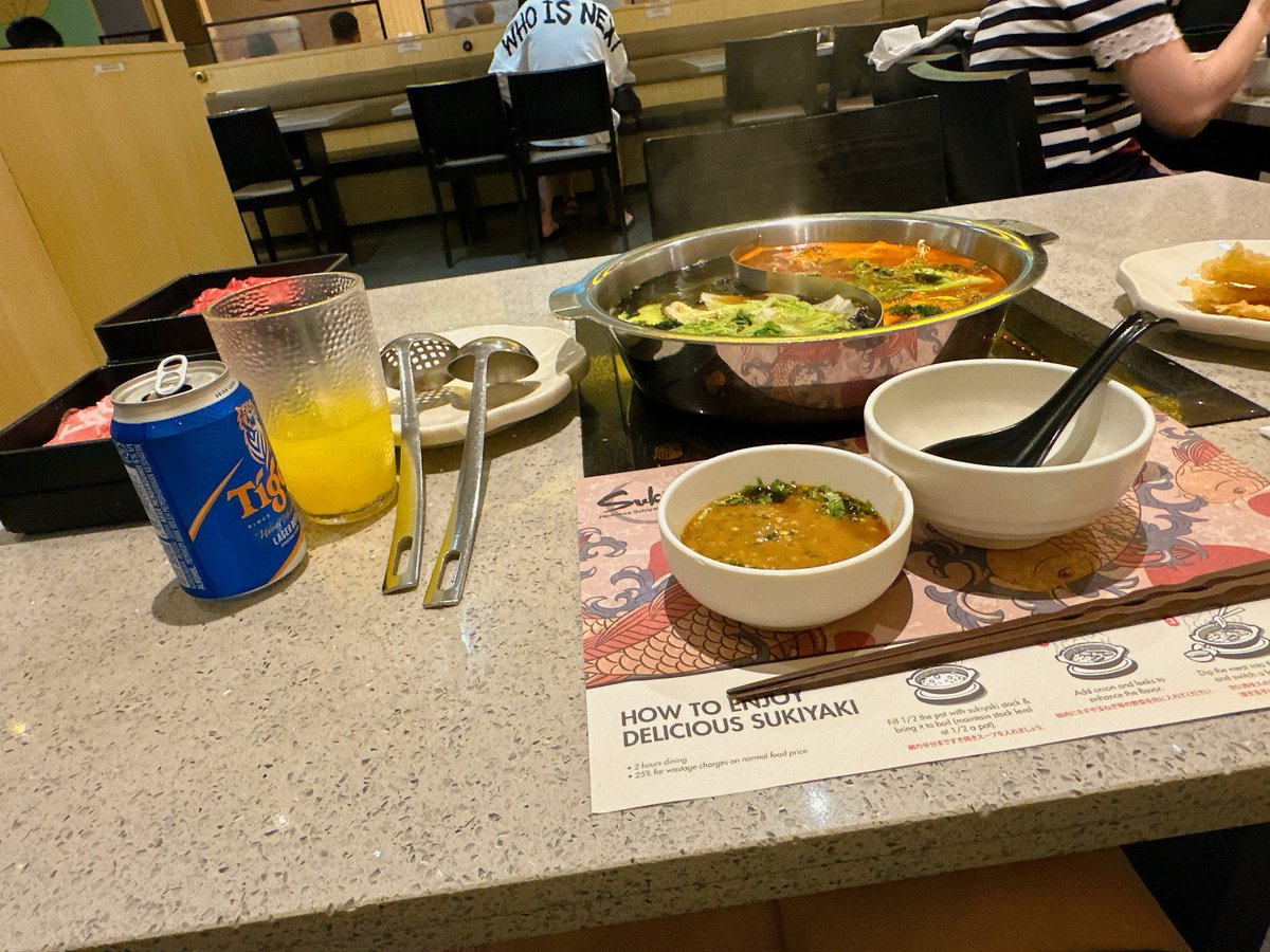 顺便吃个饭…
久违一个人…