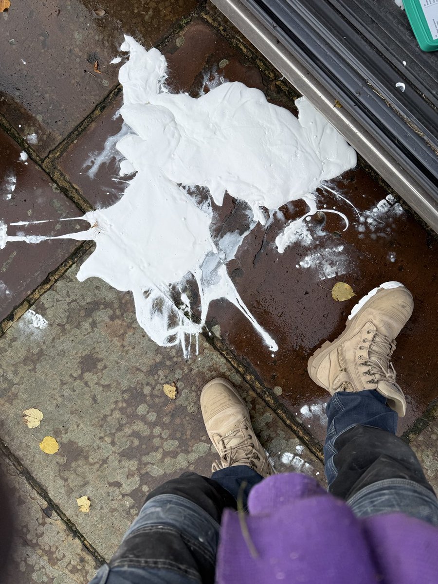 My days going pretty good so far 😡🍺 I hate plumbing &amp; painting because I got let down 🍺