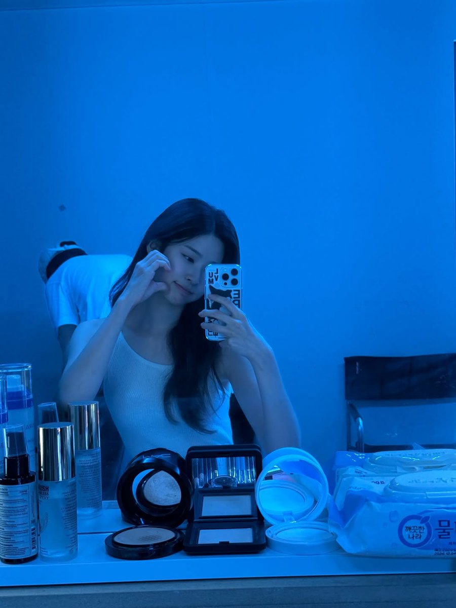 민주저장소 tweet media