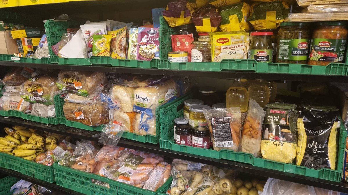 wellyeco's tweet image. SWAP SHOP, SUB, HAPPY CAFE, FOOD SHARERS &amp;amp; more on now!

ECO HUB Swanspool Pavilion, 10-2:

🔵 Wellingborough Swap Shop
🟣 SUB School Uniform Bank
🔴 FREE multi-vitamins
🟢 Food Sharers
🟡 Happy Café
🟠 Swanspool Gardens
⚫️ FREE PAT Testing

wellingboroughecogroup.org.uk/eco/hub/ #swapshop 🙂