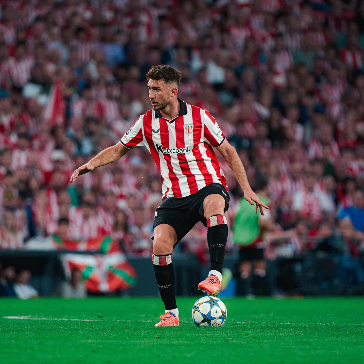 Bonita noche de champions ayer en San Mames!! 🏟️ ❤️🤍