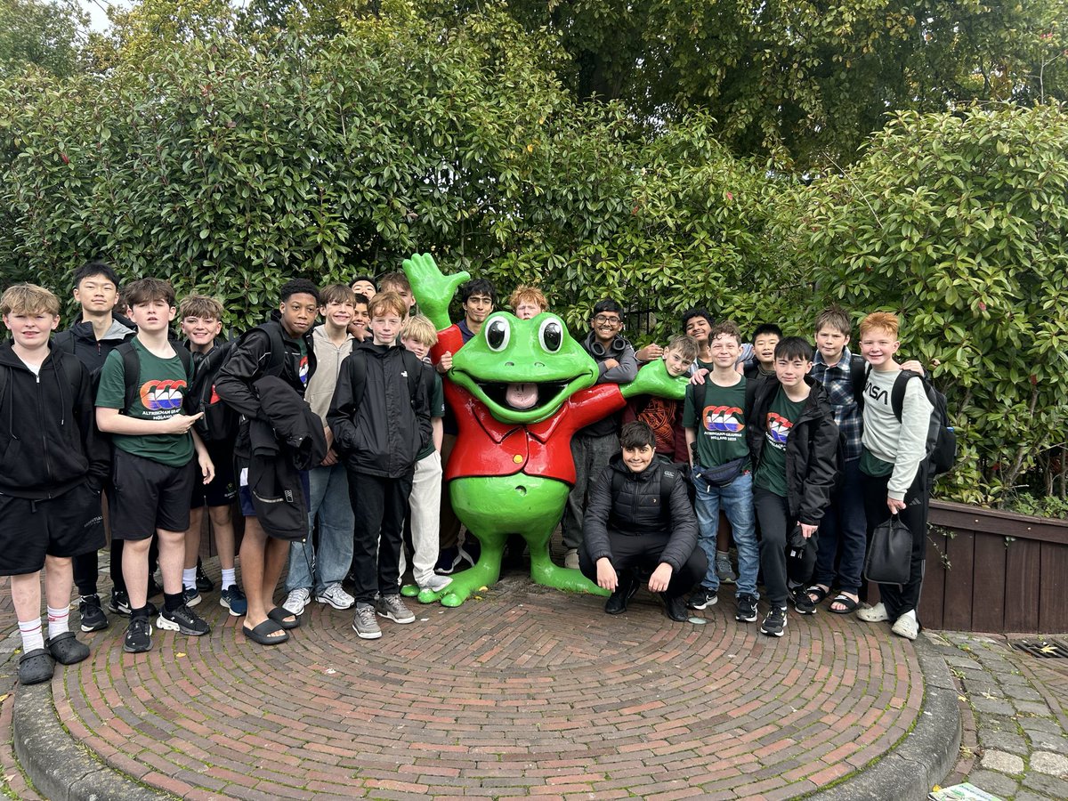 Tikibad done. The squad are clean and ready for the return journey. 🟢🔴⚫️🏉🇱🇺#agsbsport