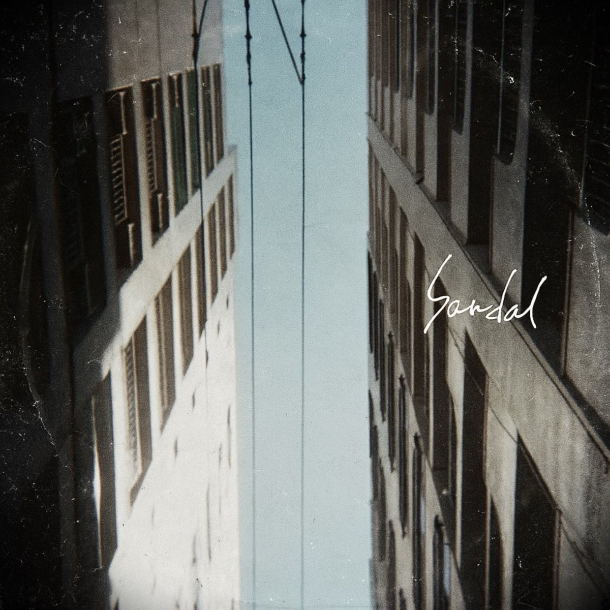 BUG SHOES tweet media