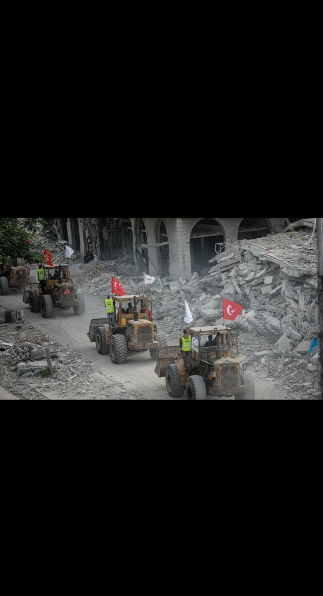 İsrail gazetesi: "Gazze'de enkazı kaldırma çalışması yapan buldozerlerde Türk bayraklarının yer alması Tel Aviv için tam anlamıyla felaket niteliğinde bir stratejik başarısızlık"

Filistin özgür olana dek
Gazze refaha kavuşana dek

Biz Gazze’nin her yerindeyiz…
Zaten hep
