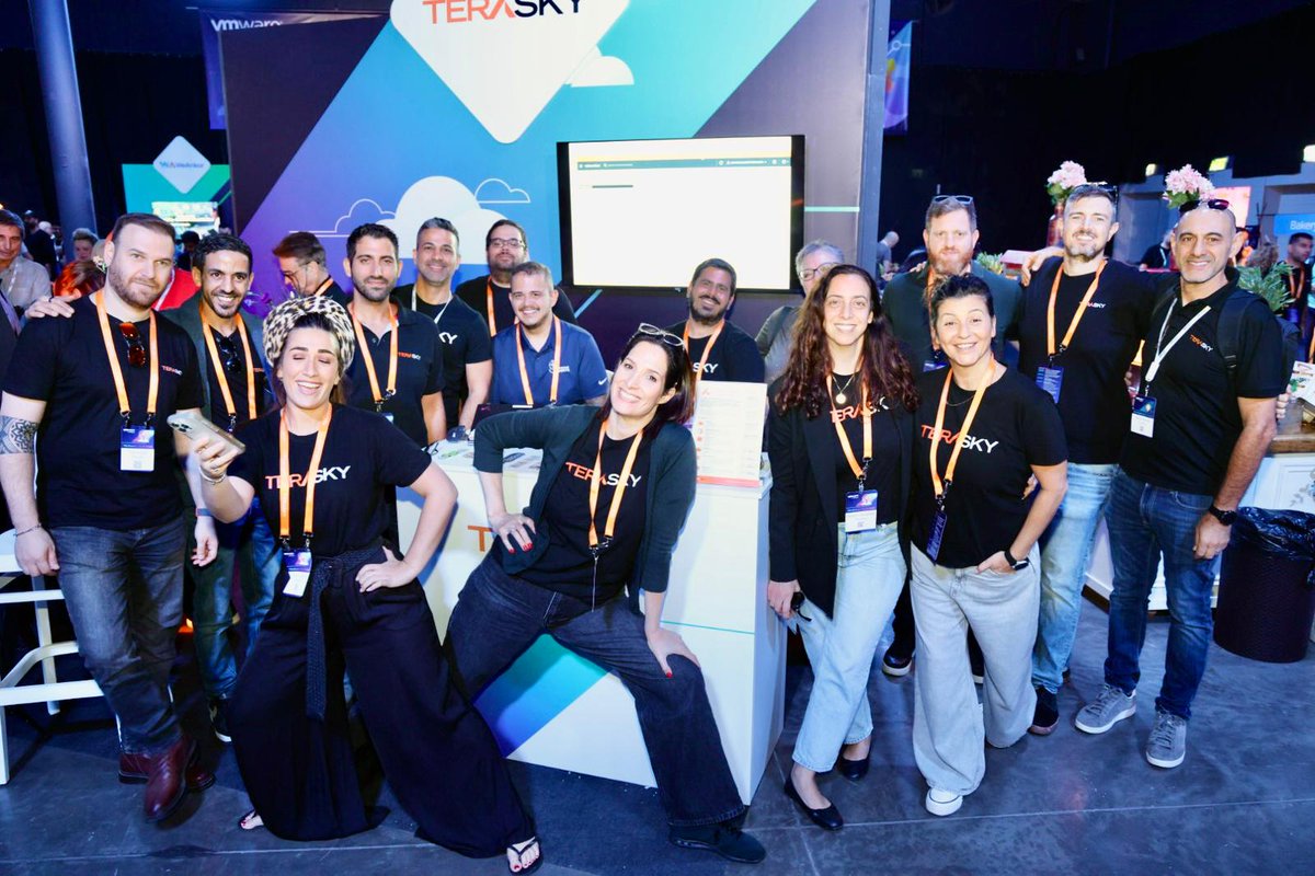 TeraSky at the VMware by Broadcom Roadshow Event!

For us, it was about real conversations.

A booth that stayed busy thanks to the VRA Automation + VKS demo — not just a screen, but something people wanted to understand and talk about.

Lir Shif filled the room with his session
