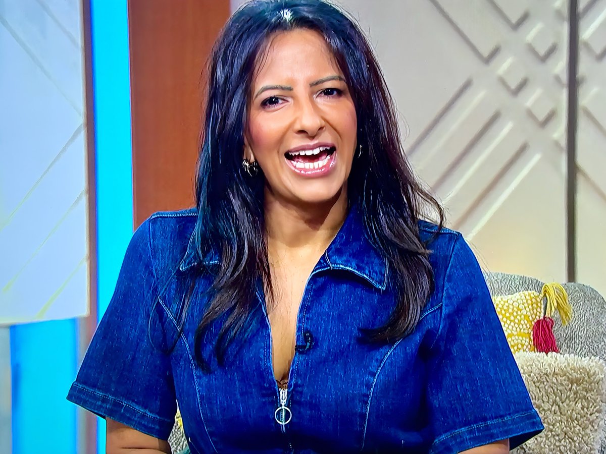 raymach1's tweet image. Ranvir Singh

#RanvirSingh
#Lorraine
#Denim