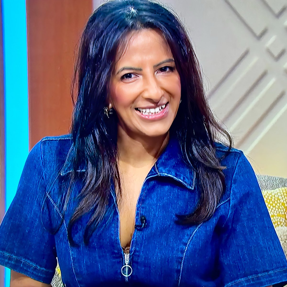 raymach1's tweet image. Ranvir Singh

#RanvirSingh
#Lorraine
#Denim