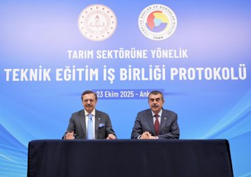 First image shows two suited men, one with glasses and the other with a mustache, sitting at a table signing documents under a blue banner reading Tarım Sektörüne Yönelik Teknik Eğitim İş Birliği Protokolü with Turkish flags and TOBB emblem dated 23 Eki 2025. Second image depicts several suited officials standing in an elegant room with ornate ceiling and chandelier, near a table displaying agricultural products including jars, bottles, fruits like bananas and pumpkins, vegetables, and a woven basket, with a orange banner in the background. Third image captures a large group of about 20 suited men standing in a grand room with chandelier and curtains, some holding documents at small tables with water bottles. Fourth image features a wide group of around 30 suited men standing on a wooden floor in front of a blue banner with Turkish crescent emblem, posed formally in rows.
