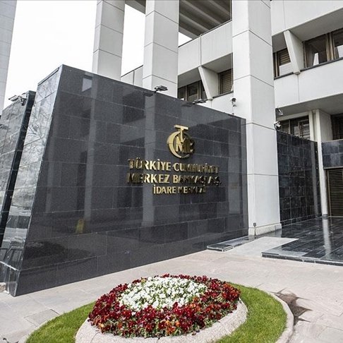 Merkez Bankası politika faizini 100 baz puan indirerek %39.5'e düşürdü. 

#Türkiye #Faiz #MerkezBankası #Bilgi