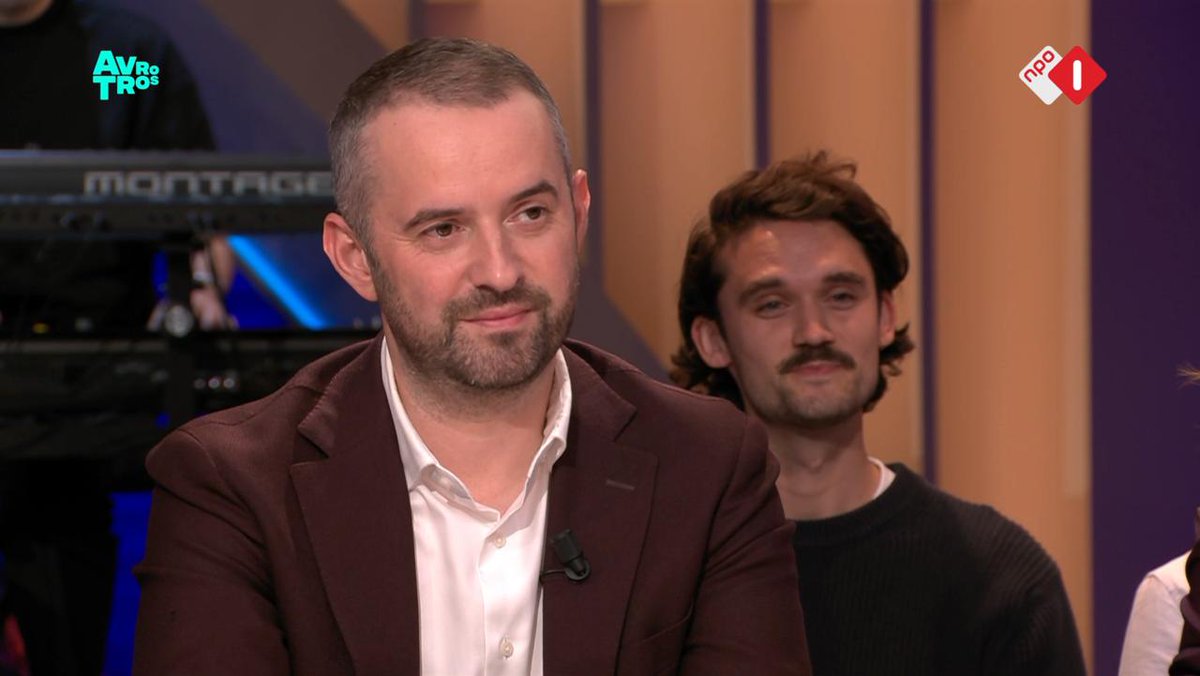 FokkoHambu77520's tweet image. Na 2 weken verkiezing campagne, steekt Jimmy Dijk ver boven de anderen uit . Geen leugens en geen fout gemaakt .Hij straald menswaardigheid, gelijkwaardigheid en solidariteit uit .Niks mis mee stem super sociaal de SP