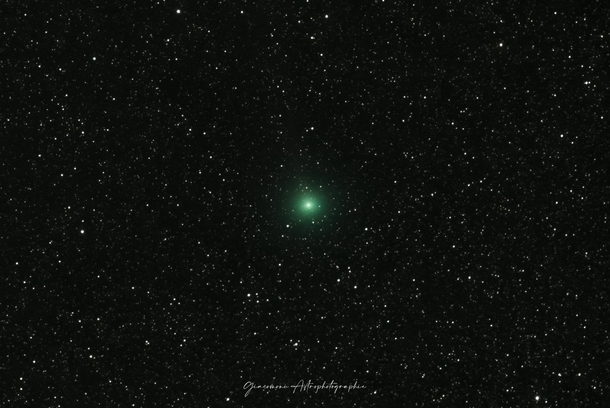 alexastro2a's tweet image. Premières sessions traitées pour #C2025R2Swan.

Une en solo le 21 octobre et la seconde accompagnée des nébuleuses de l&apos;Aigle (M16) et Oméga (M17) lors du passage de la comète devant le coeur de la Voie Lactée le 17 octobre.
Images uniques sans stacking.

Bien plus compliqué à…