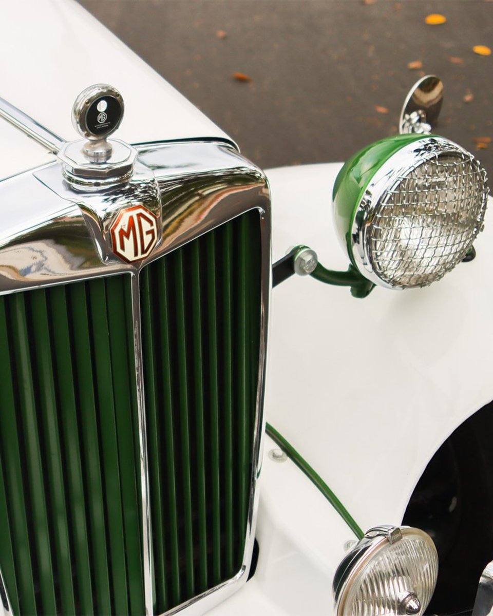 Some classics leave even the greens green with envy. ​

​#MGSelect

Credits: socal_vc