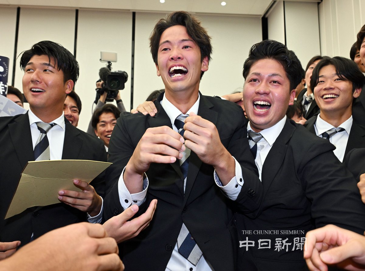 chunichiphoto's tweet photo. 【ドラゴンズ】中日から６位指名を受けた花田旭外野手 #中日新聞 #中日スポーツ https://t.co/o51nwF6tmO