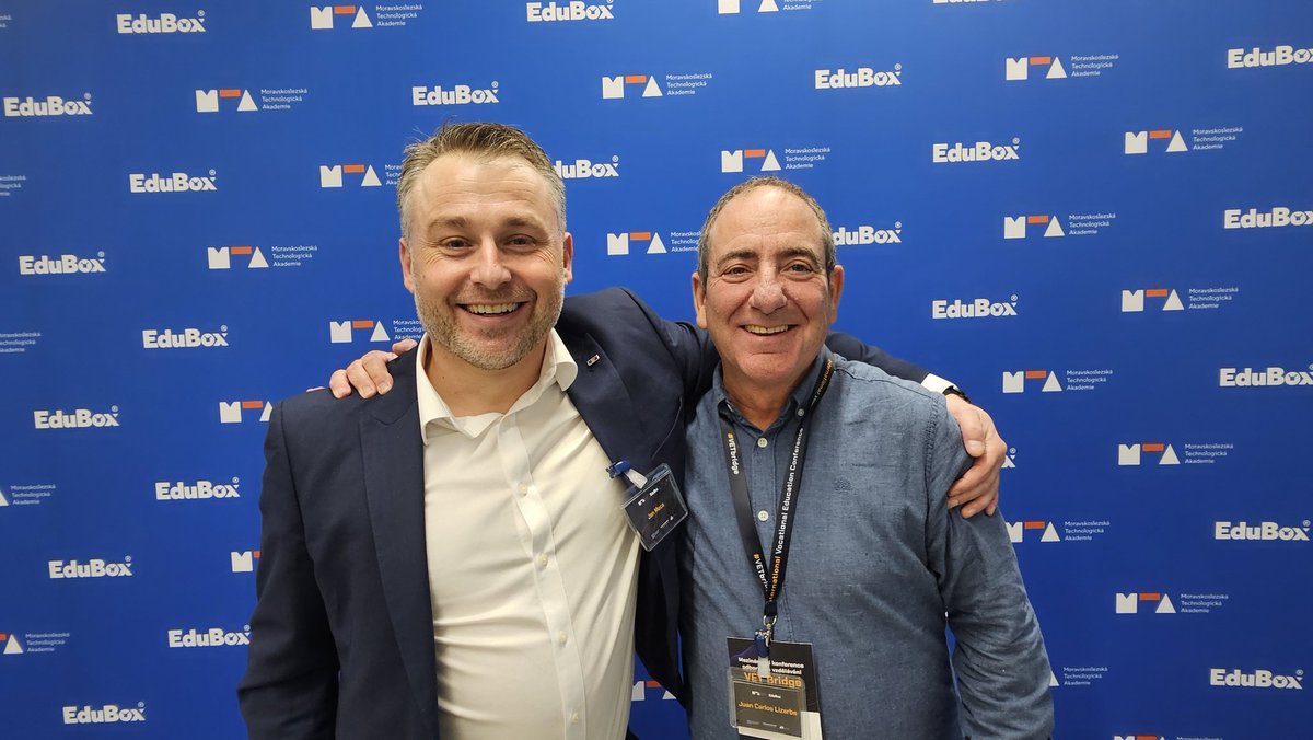 Carlos Lizarbe tweet media