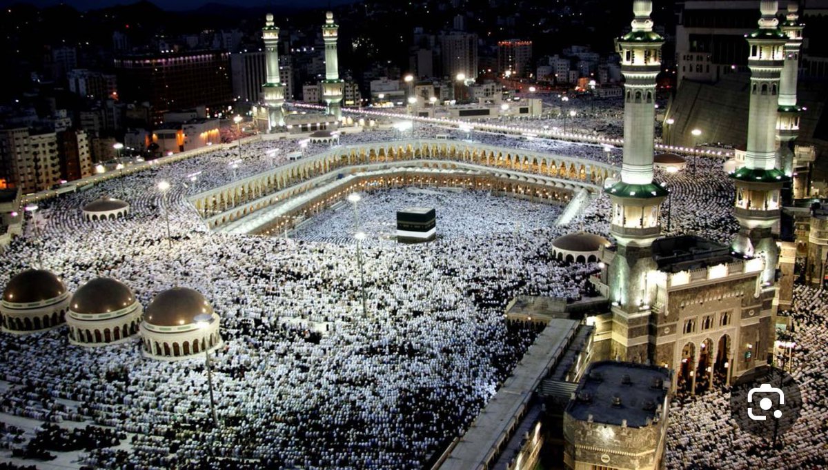 AlsaidEbrahim's tweet photo. @elonmuskmel7 . You can also inquire through the Mufti of the Kingdom of Saudi Arabia. This is a picture of the Grand Mosque in Mecca. https://t.co/jRxafnkqXt