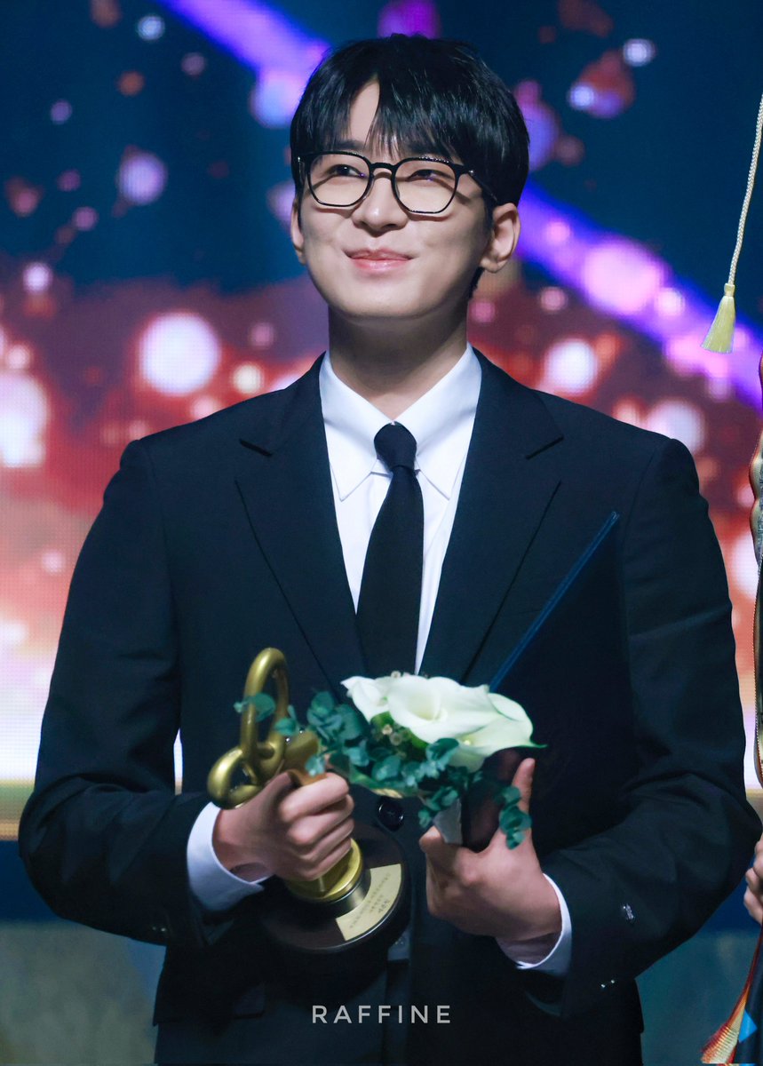 raffine_svtww's tweet photo. 251023 원우 preview
#원우 #WONWOO #ウォヌ #17멋쟁이 #SEVENTEEN https://t.co/O7YTp0OvDA