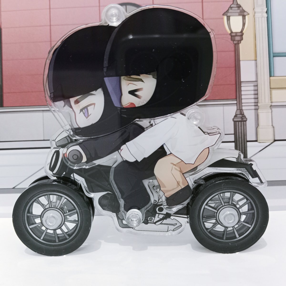 taejoonie being the passenger princess that he is 🤏🏻