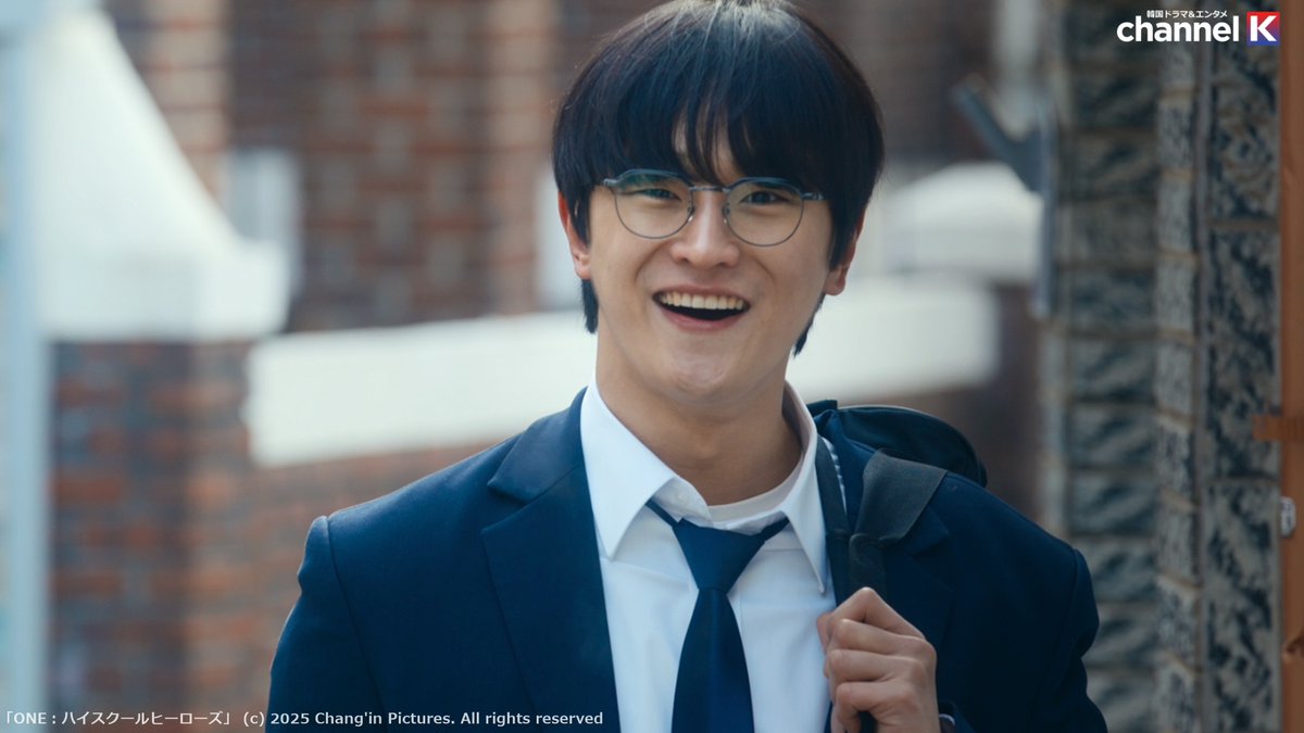 ChannelK_PR's tweet image. [📣]5️⃣話まで配信中 (全8話)
「#ONEハイスクールヒーローズ」

親の抑圧に苦しんでいた優等生に
突如ケンカの才能が覚醒!?💥

毎話登場するヴィランたちとの
アクションシーンも見逃せない👀

#チャンネルK で日本初・独占配信
amzn.to/3L2Tw3F

#イ・ジョンハ #キム・ドワン
#プライムビデオ