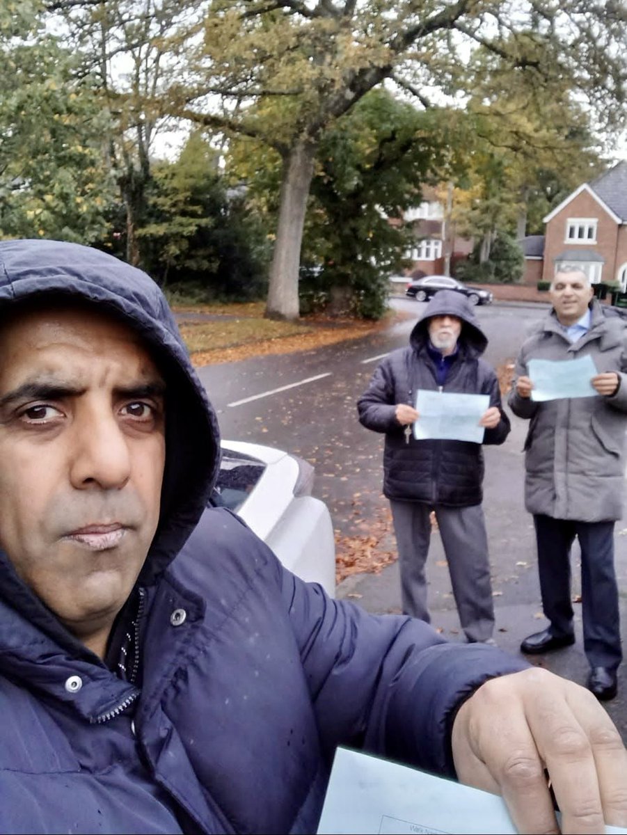 brumlibdems's tweet photo. ๐ณ๏ธ VOTE in #Moseley By-Election TODAY
๐ถ Redouble #LibDem efforts today by voting for #PhilipMills ๐ถ
๐ชช Take Photo ID to vote TODAY
โฐ 7:00am - 10pm
Good morning leaflets delivered by #TeamLibDem in #Birmingham: @LibDems Councillors and volunteers!
#ByElection
#Libdems https://t.co/bIMEuLqa29