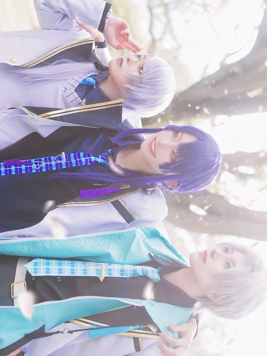 cos  2434 🔺
.
.

        どこかで聞いた　

                                     曲のワンフレーズが残ってる

           「いつも変わらないものは隣にあるんだ」

.
.