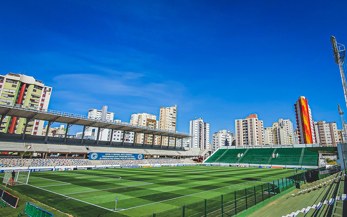 Insideftblnews's tweet image. 🚨 Brazil steps up stadium security—major clubs now scanning all fans with biometric checks to curb violence and improve fan safety. 

#FootballSafety #StadiumTech #BrazilFootball
 
Read more ➜ insidefootballnews.com/fan-scanning-i…