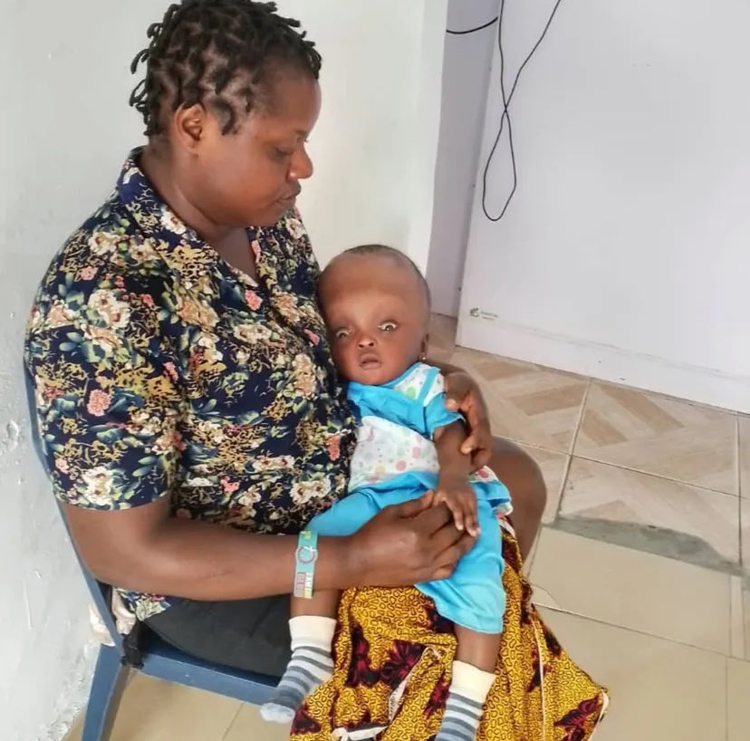 aproko_doctor's tweet image. Sometimes, you read a story that makes the blood in your veins run cold.

Blessing&apos;s baby, Victory, was born premature and diagnosed with hydrocephalus (fluid in the brain), and she needs an urgent ₦1,000,000 surgery to survive.

Instead of support, Blessing’s husband called her…