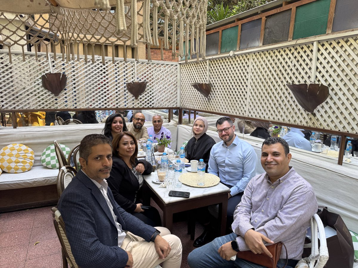 قيل لي إنني كنتُ دبلوماسيًا أكثر من اللازم! لقد تعلمتُ الدرس! ✌️
يجب بذل المزيد من الجهد لدعم حرية الصحفيين. وسأواصل طلب المزيد من التوجيه والنصح من هؤلاء الزملاء الكرام. شكرًا لكم 🙏