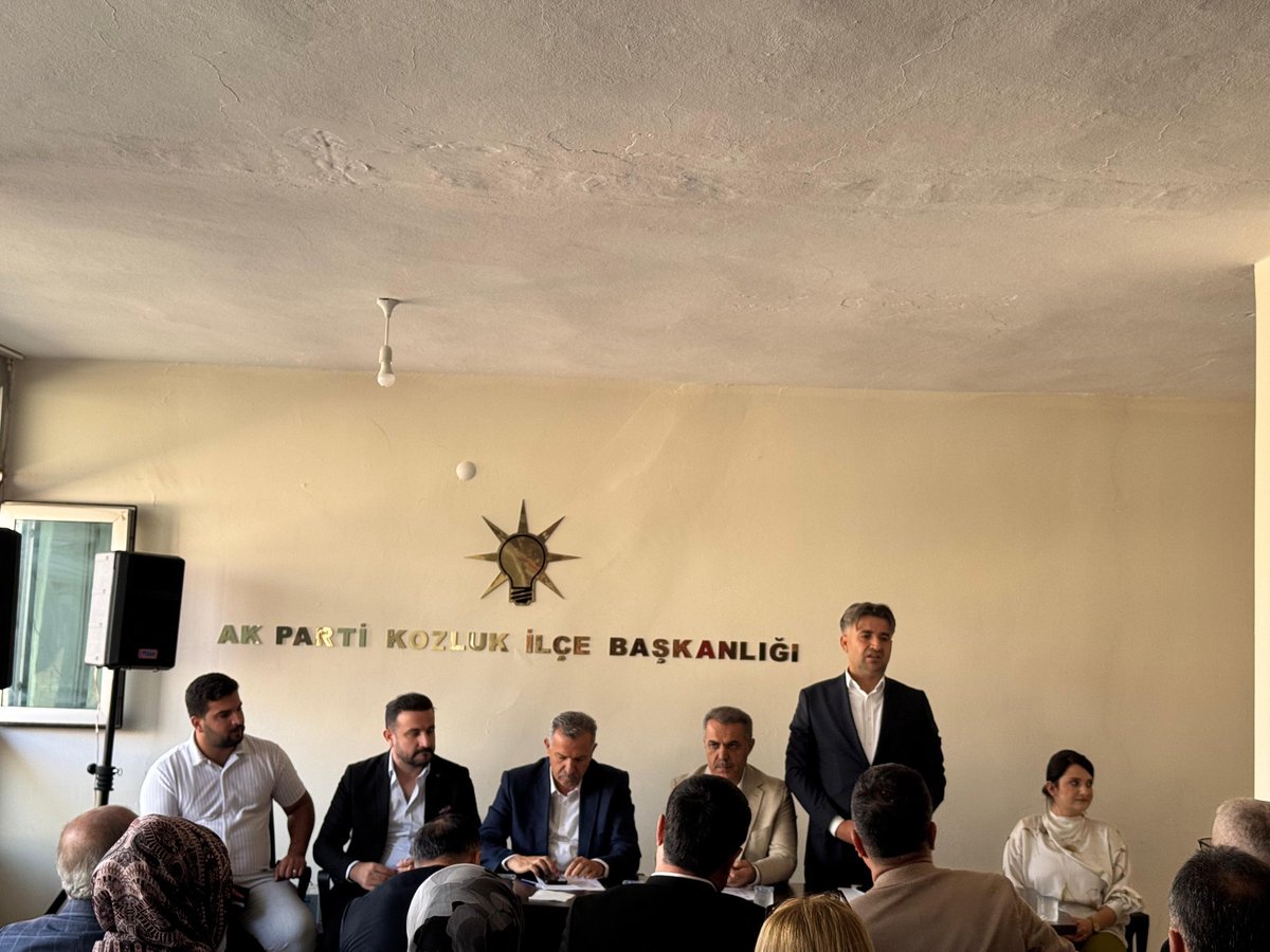 📍Aylık ilçe Danışma Meclisi Toplantımıza;
İl Başkanımız Sn. Hüseyin ŞANSİ Ve Belediye Başkanımız Sn.Mehmet Veysi IŞIK'ın Katılımıyla,Ana Kademe,Gençlik Kolları,Kadın Kolları ve Belediye meclis Üyelerimiz İle Toplantımızı Gerçekleştirdik.
Toplantımızın Hayırlı Olmasını Dilerim