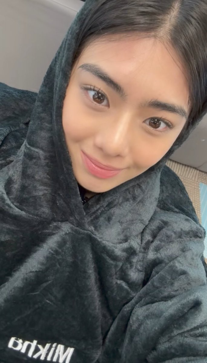 adastrabinipink's tweet image. Y IS SHE SOOO BABI CODED ALWAYS XKXHSJSB ILY MIKHA LIM
