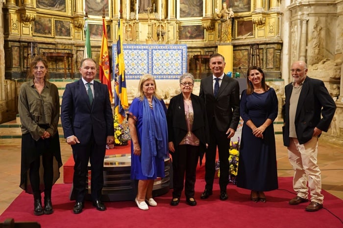 Rosario F. Cartes recibe el Perejil de Plata de la Fundación Zenobia-JRJ fué publicado en Huelva Buenas Noticias - huelvabuenasnoticias.com/2025/10/23/ros…